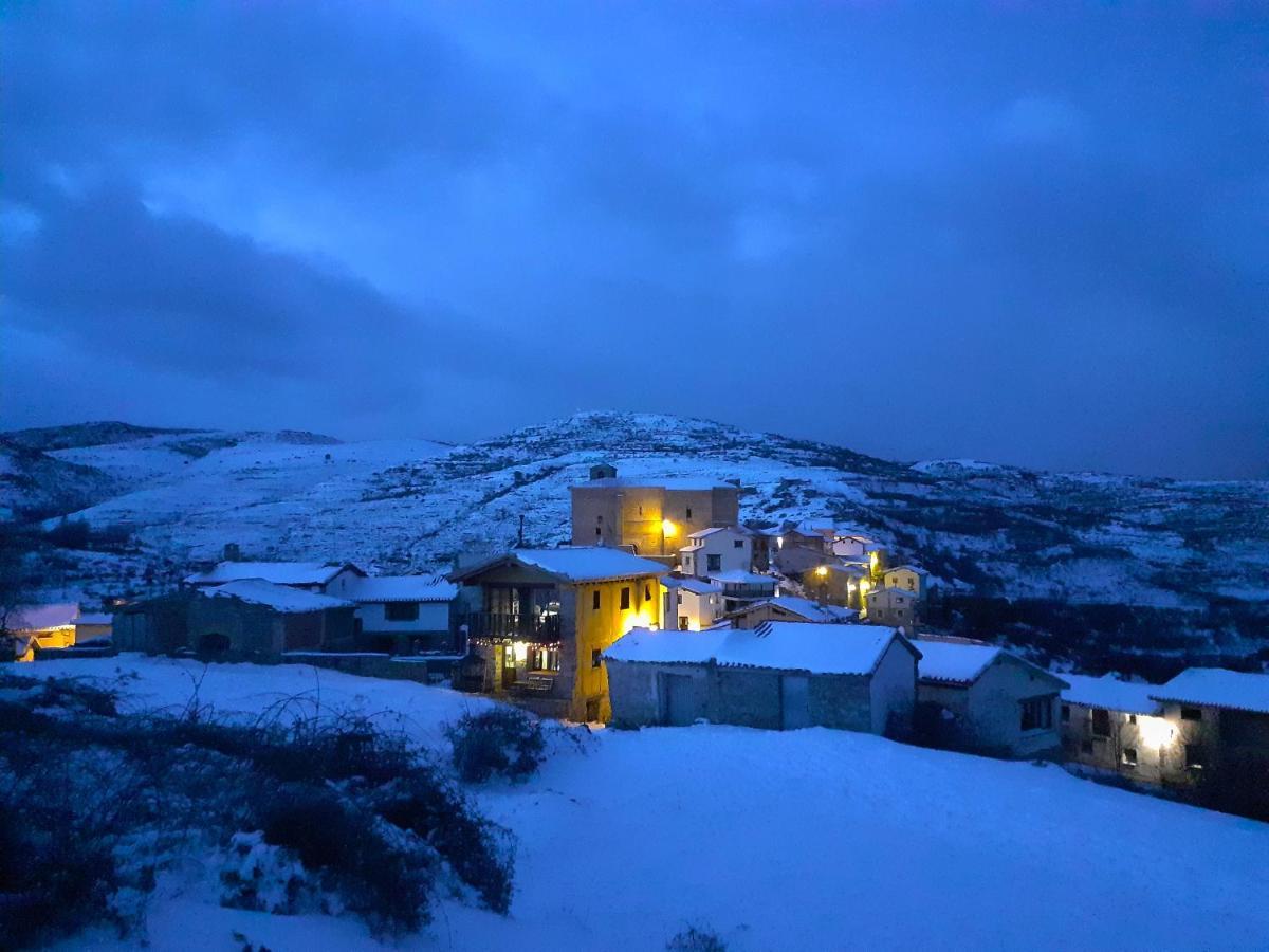 Casas de trevijano Cañon del rio leza jardin y barbacoa Soto en Cameros Exterior foto