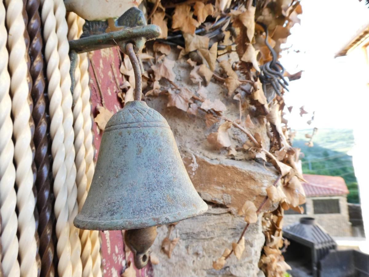 Casas de trevijano Cañon del rio leza jardin y barbacoa Soto en Cameros Exterior foto