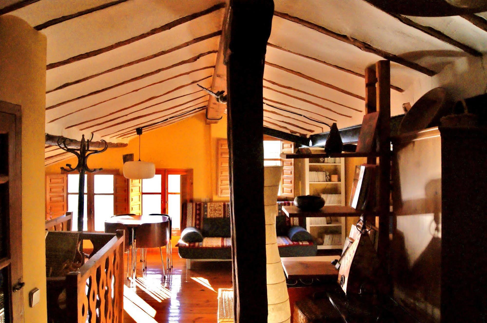 Casas de trevijano Cañon del rio leza jardin y barbacoa Soto en Cameros Exterior foto