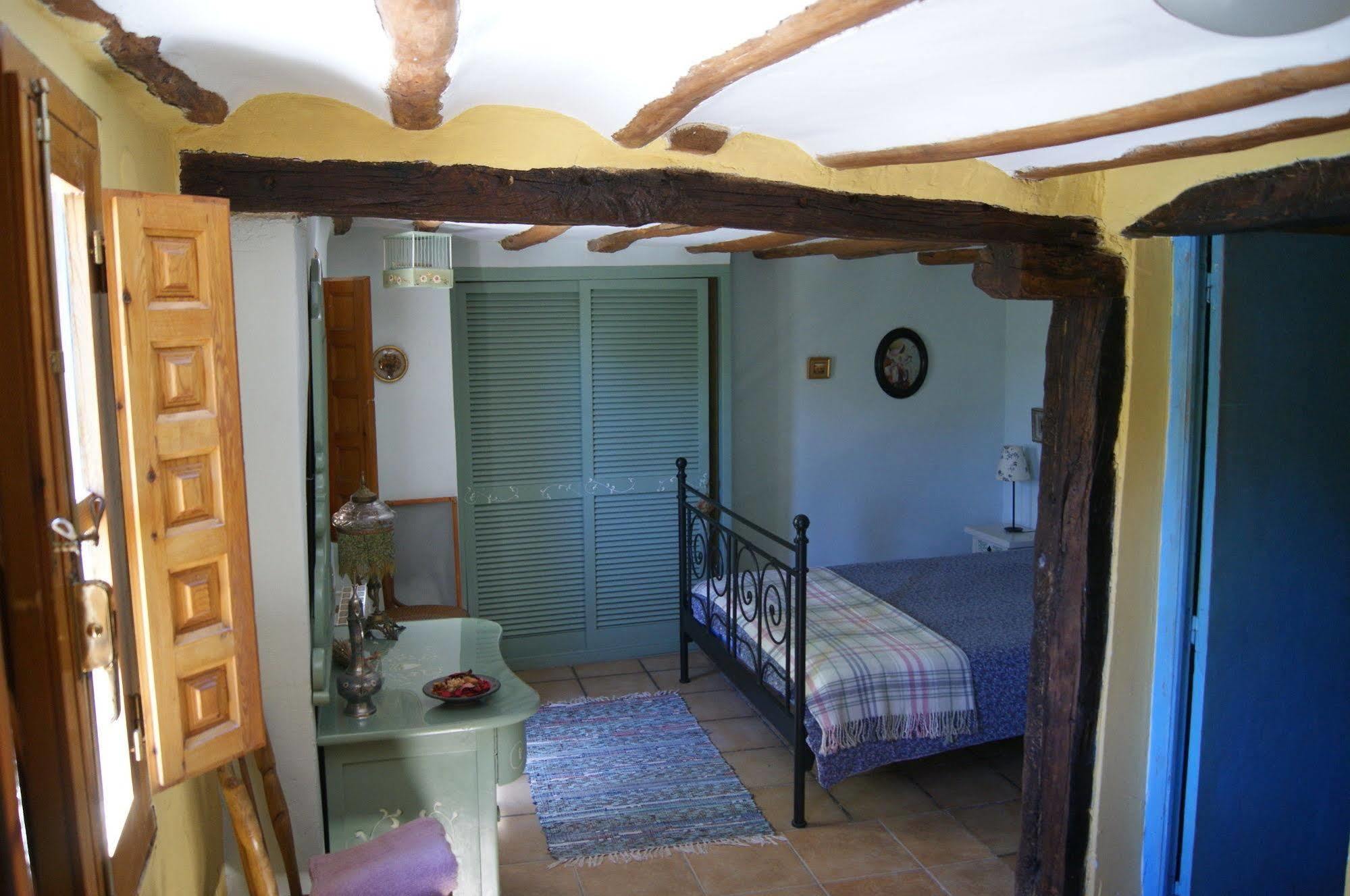 Casas de trevijano Cañon del rio leza jardin y barbacoa Soto en Cameros Exterior foto